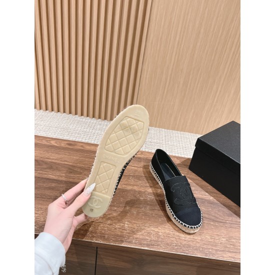 CHANEL Espadrilles