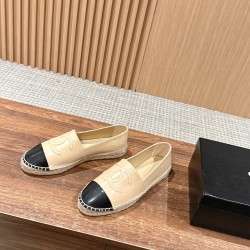 CHANEL Espadrilles