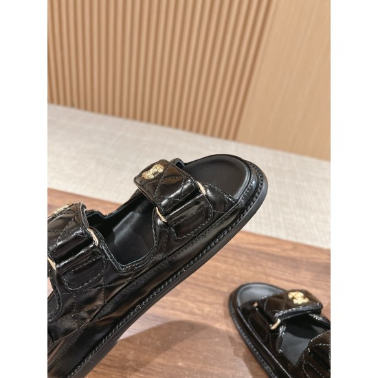 CHANEL Sandals