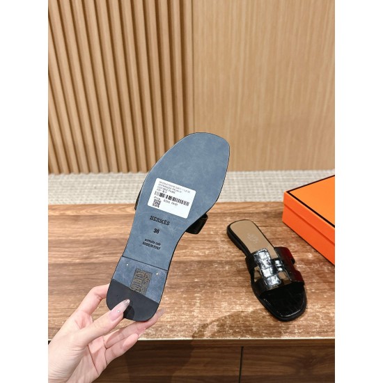 Hermes Slippers