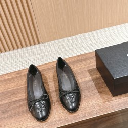 CHANEL Ballerinas