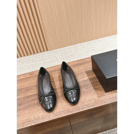 CHANEL Ballerinas