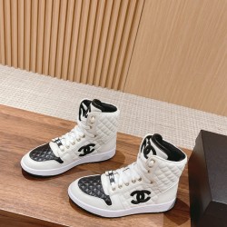 CHANEL Boots