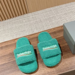  Balenciaga Slippers
