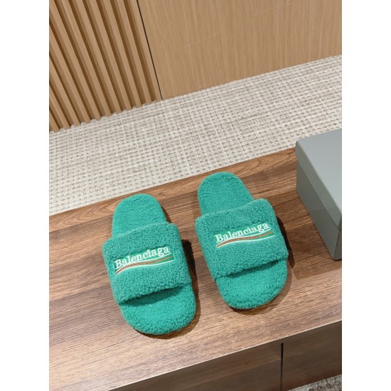  Balenciaga Slippers