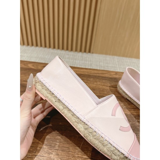 CHANEL Espadrilles