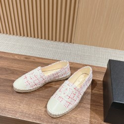 CHANEL Espadrilles