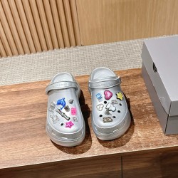  Balenciaga Slippers