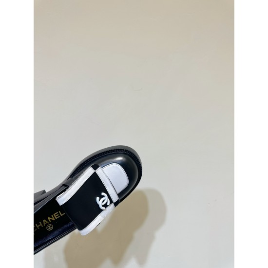 CHANEL Loafers