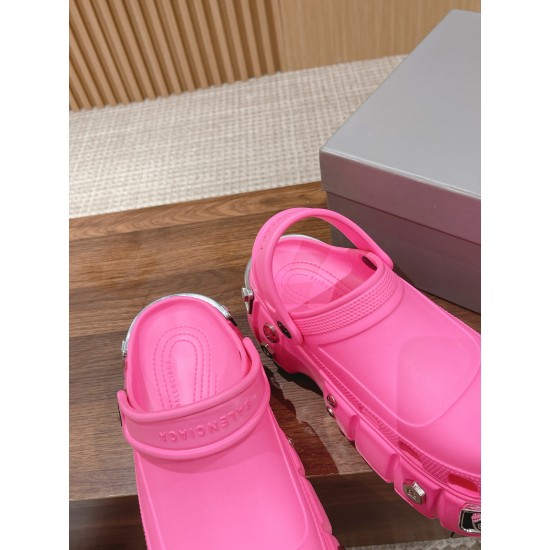  Balenciaga Slippers