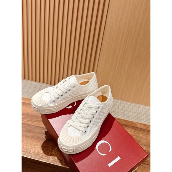 Gucci Sneakers