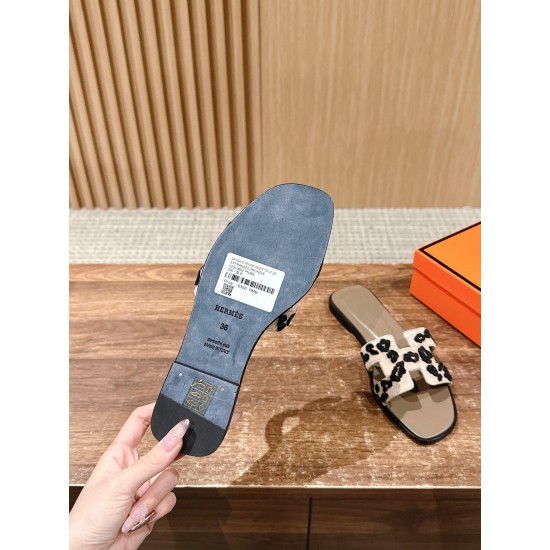 Hermes Slippers