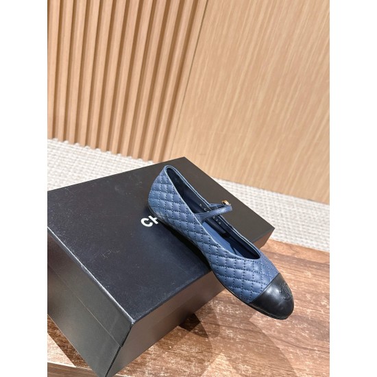 CHANEL Ballerinas