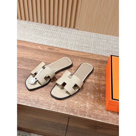 Hermes Slippers