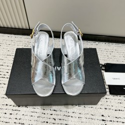CHANEL Pumps and Slingbacks