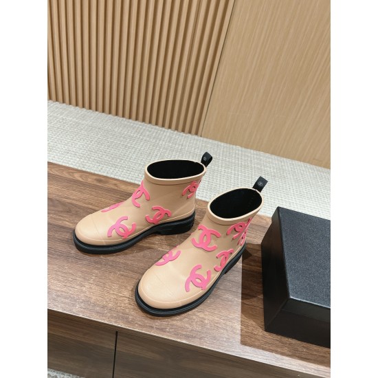 CHANEL Boots