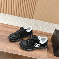 CHANEL Sneakers