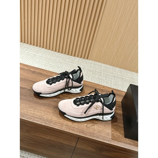 CHANEL Sneakers