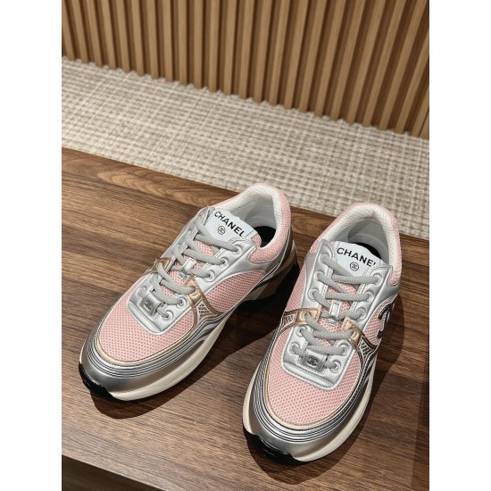 CHANEL Sneakers
