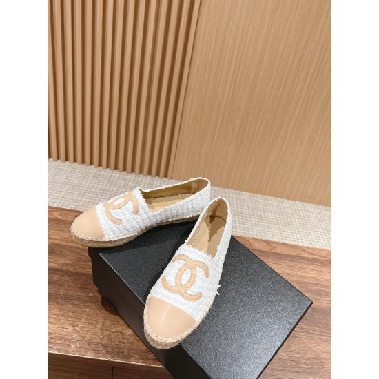CHANEL Espadrilles