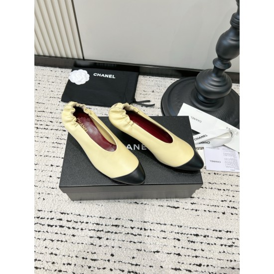CHANEL Pumps and Slingbacks