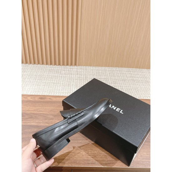 CHANEL Loafers