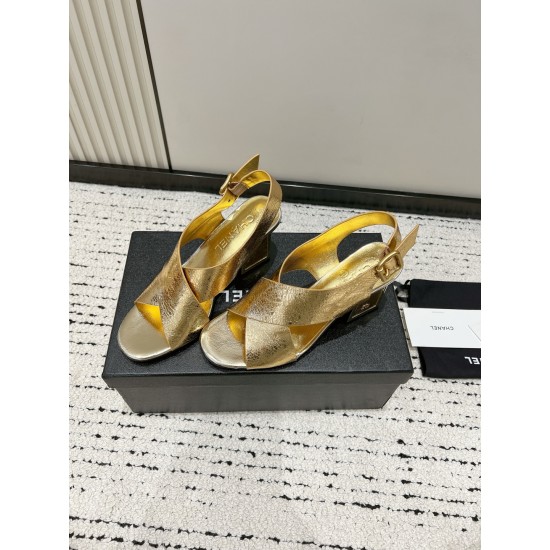 CHANEL Pumps and Slingbacks