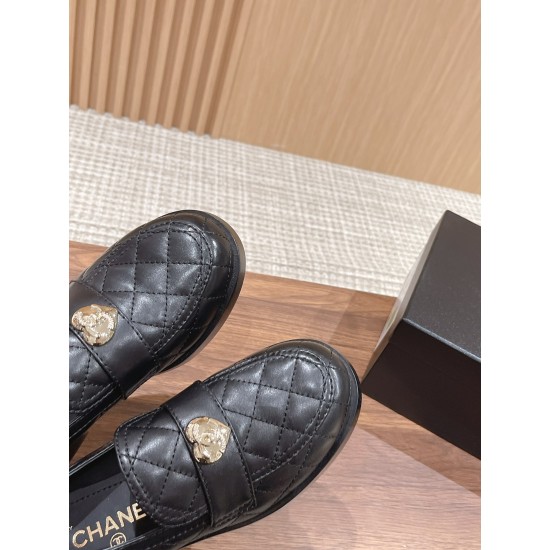 CHANEL Loafers