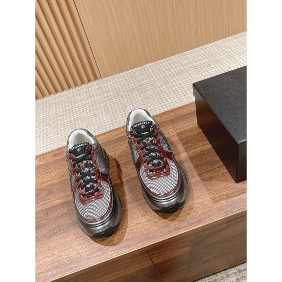 CHANEL Sneakers