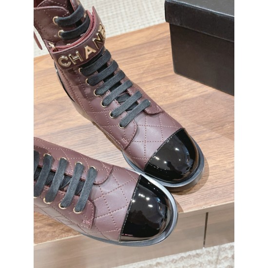 CHANEL Boots