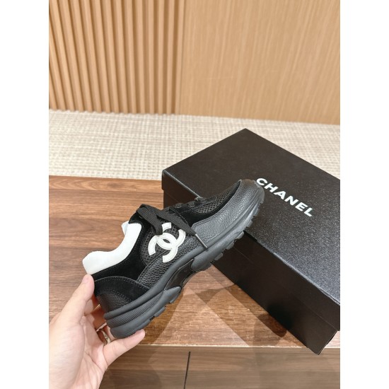 CHANEL Sneakers