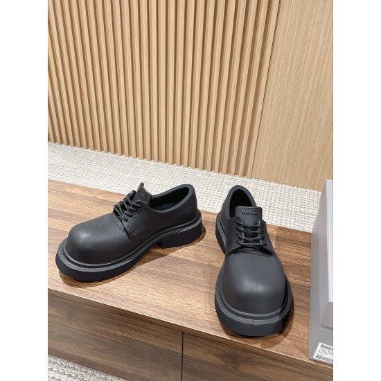 Balenciaga Sneakers