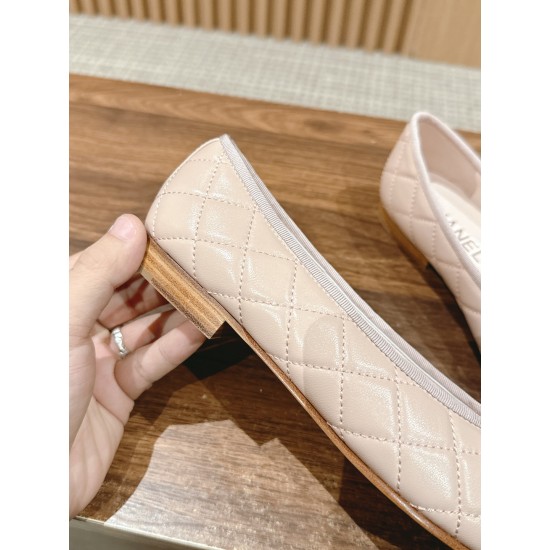 CHANEL Ballerinas
