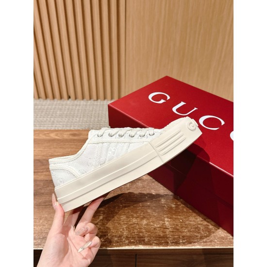 Gucci Sneakers
