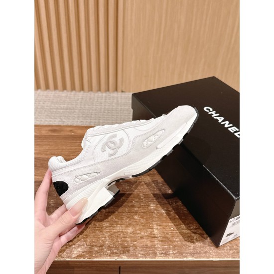 CHANEL Sneakers