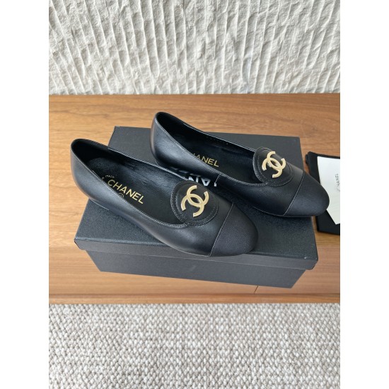 CHANEL Loafers