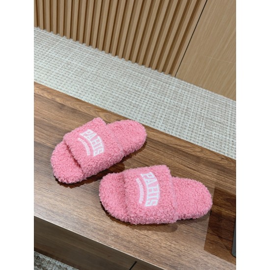  Balenciaga Slippers
