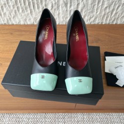 CHANEL Pumps and Slingbacks