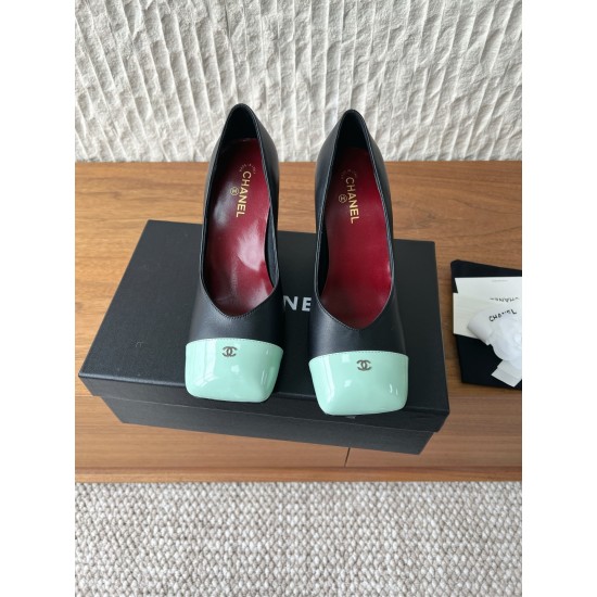 CHANEL Pumps and Slingbacks