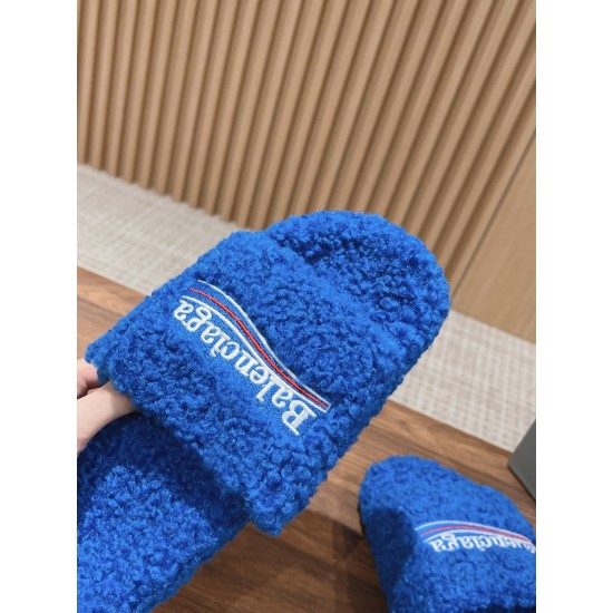  Balenciaga Slippers