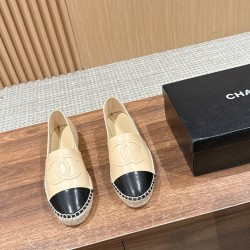 CHANEL Espadrilles