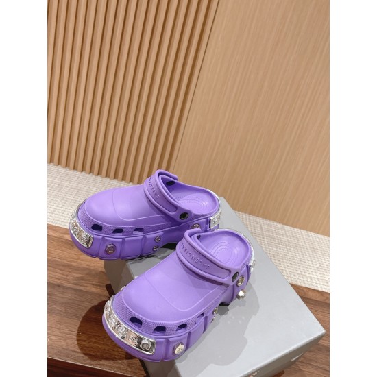  Balenciaga Slippers