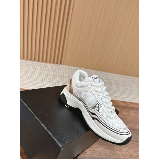 CHANEL Sneakers