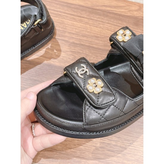 CHANEL Sandals