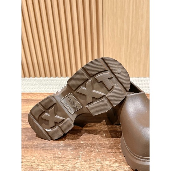  Balenciaga Slippers