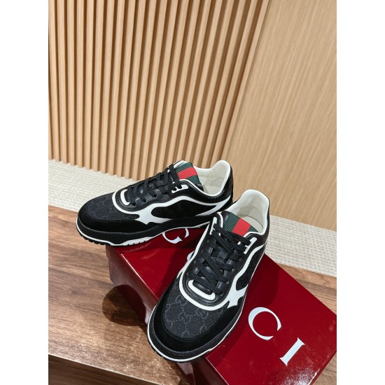 Gucci Sneakers
