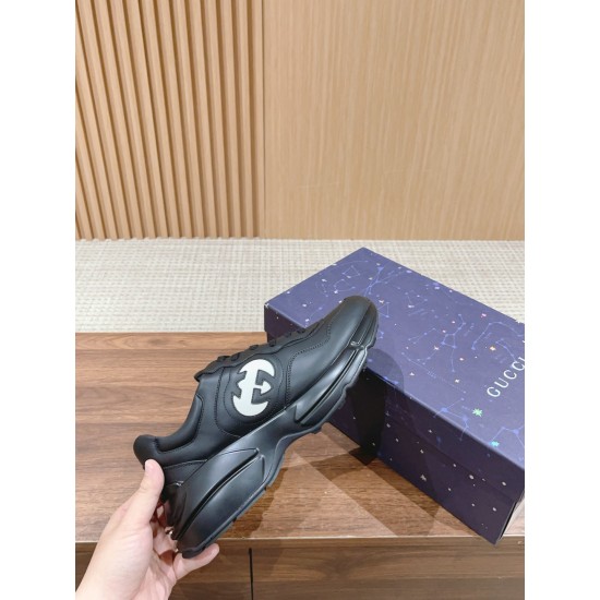 Gucci Sneakers
