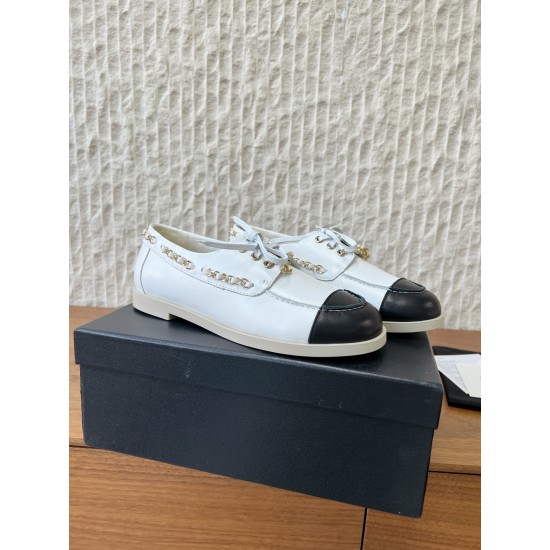 CHANEL Loafers