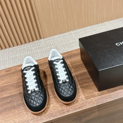 CHANEL Sneakers