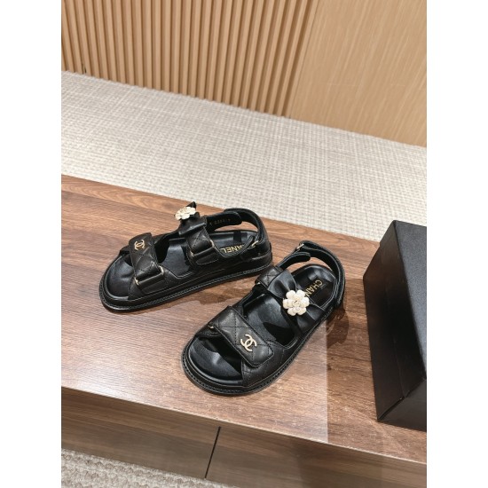 CHANEL Sandals